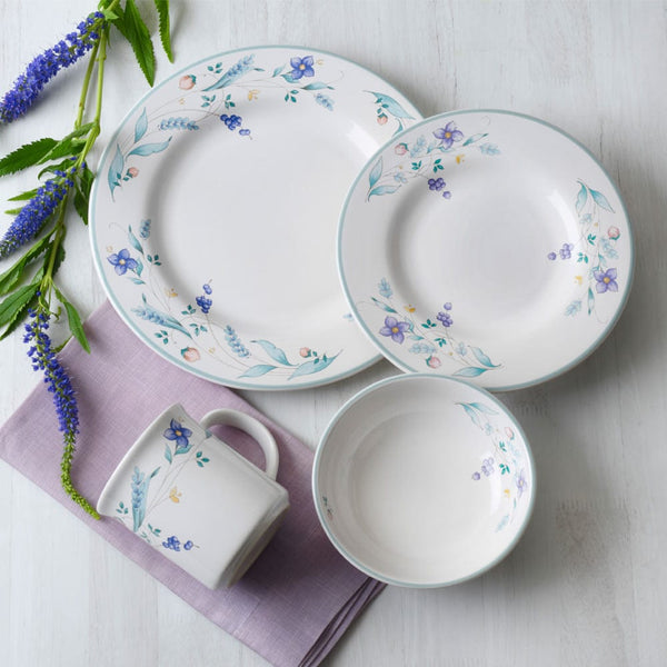 April Set of 4 Dinner Plates - Image 3